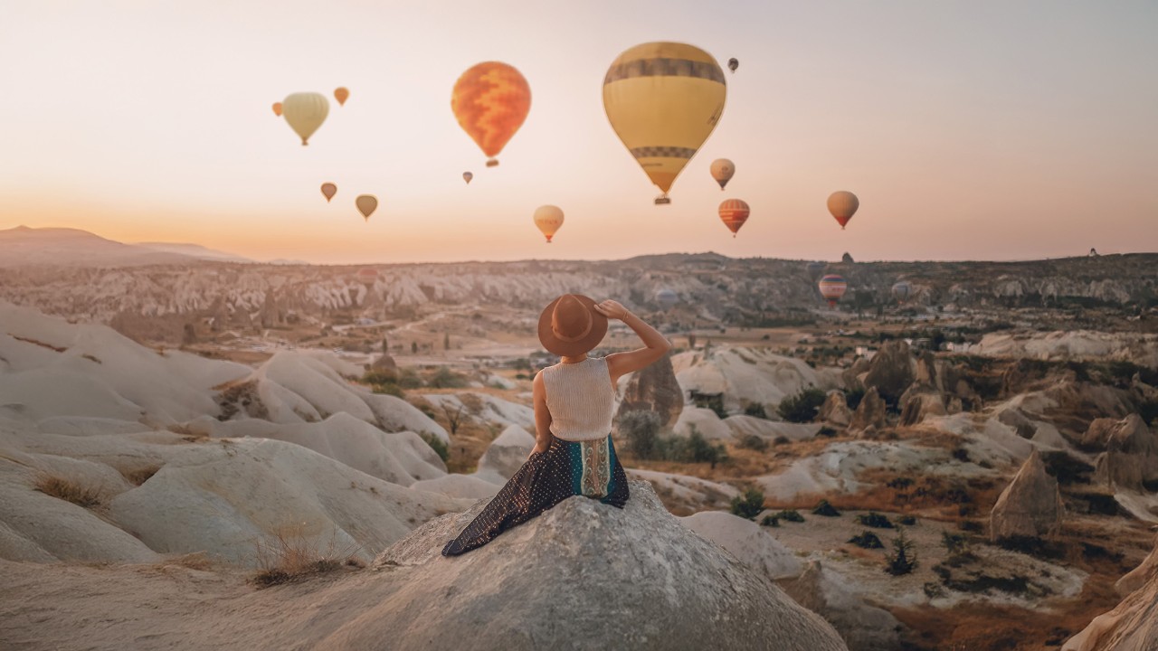 Get up to ⃃16,000 with HSBC Premier